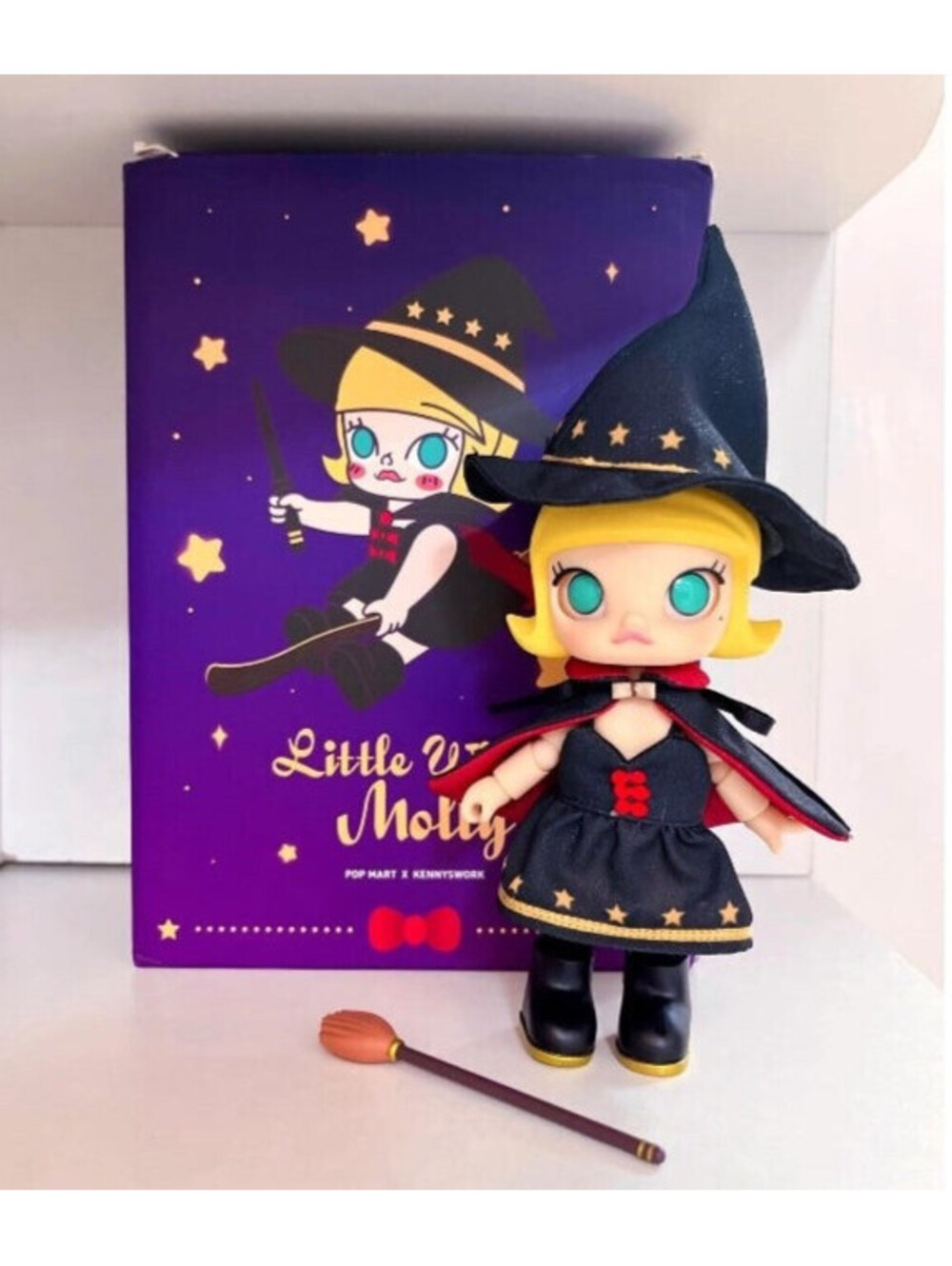Popmart x Kennyswork Little Witch Molly Limited Edition figure NEW Halloween
